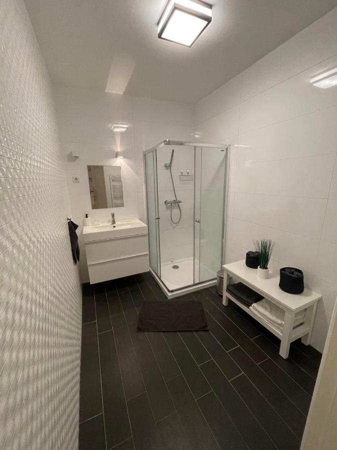 Gabica Apartman Debrecen Bagian luar foto