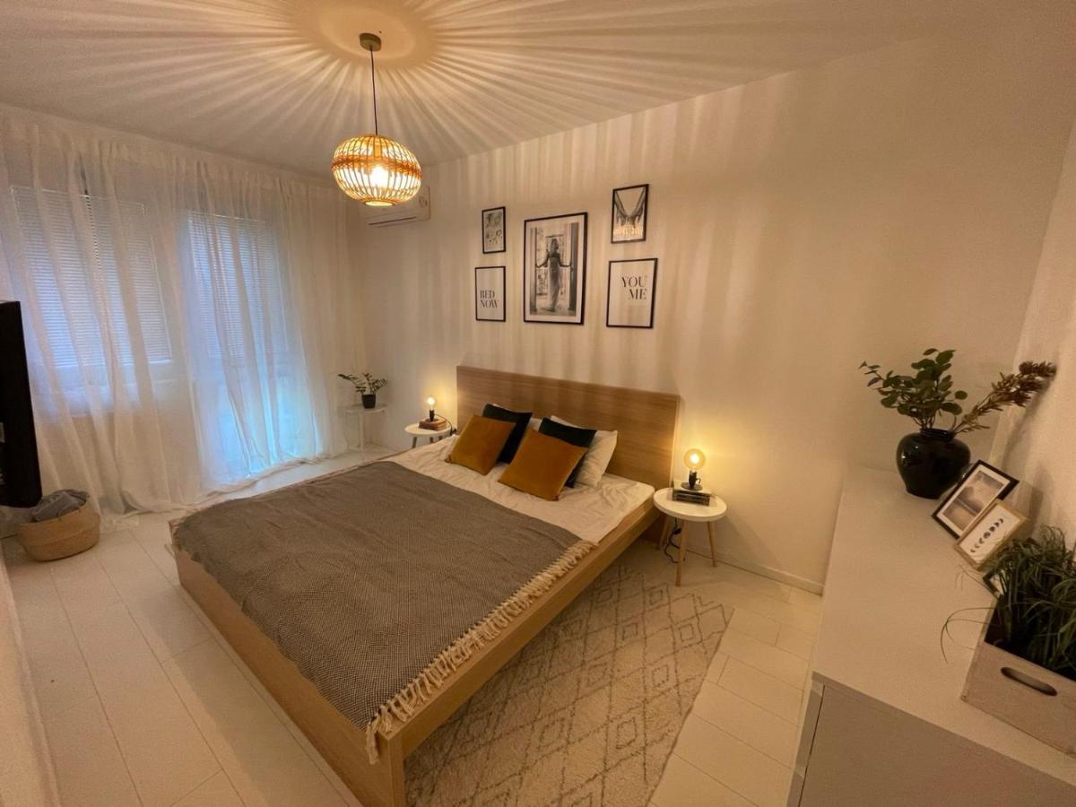 Gabica Apartman Debrecen Bagian luar foto